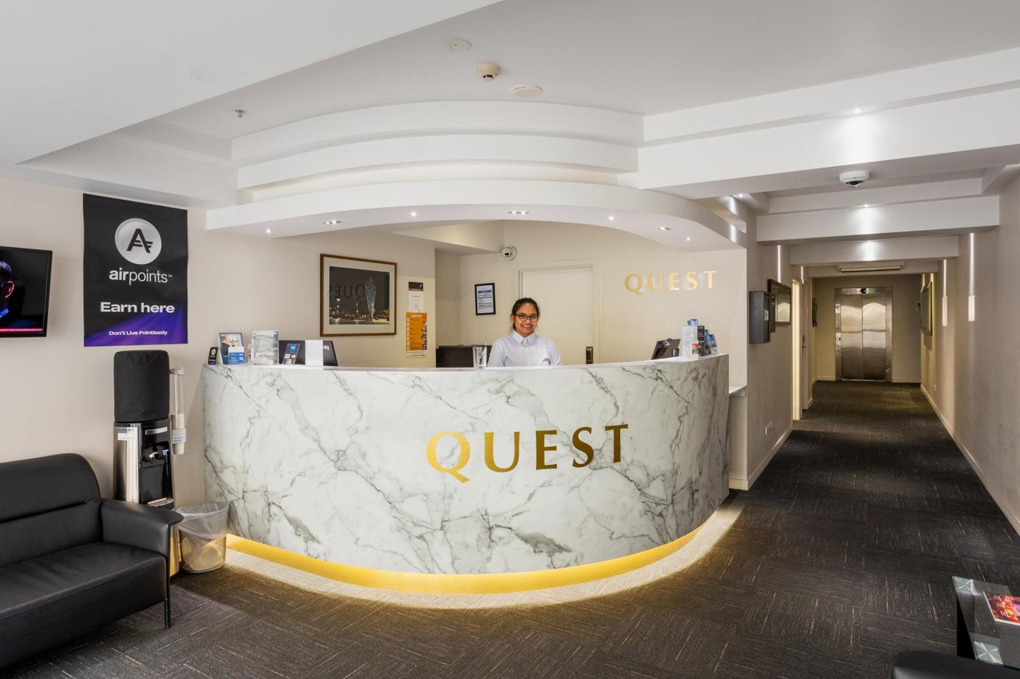 Quest Cathedral Junction Serviced Apartments Крайстчърч Екстериор снимка